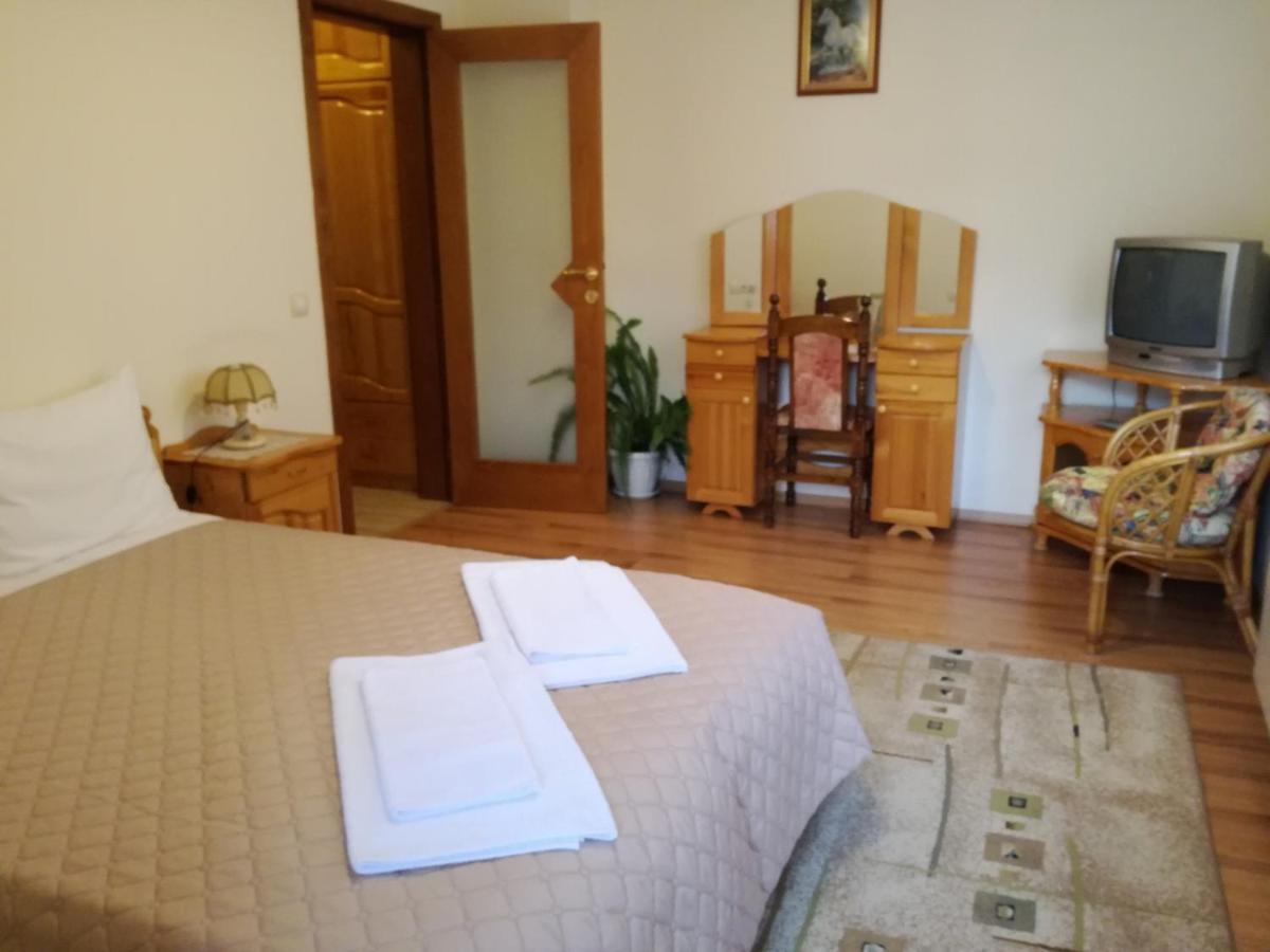 Guest House Benita Dövlen Dış mekan fotoğraf